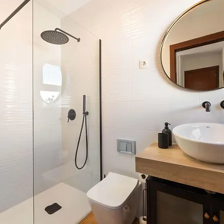 Calma Pool Oasis & Volcano Views Bayside 테기세