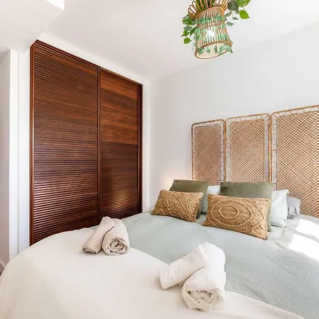 펜션 Calma Pool Oasis & Volcano Views Bayside