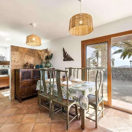 펜션 Calma Pool Oasis & Volcano Views Bayside *